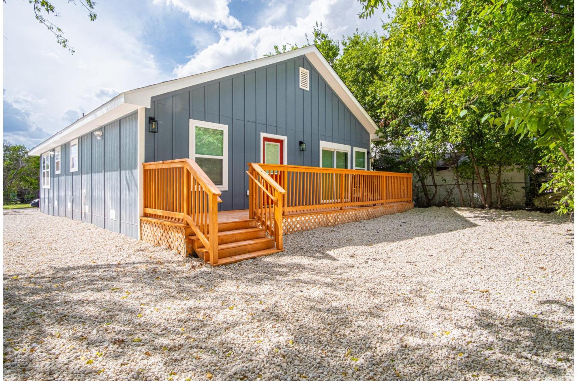 Comfortable 4br2.5ba Family Near Riverwalk Ferienhaus *